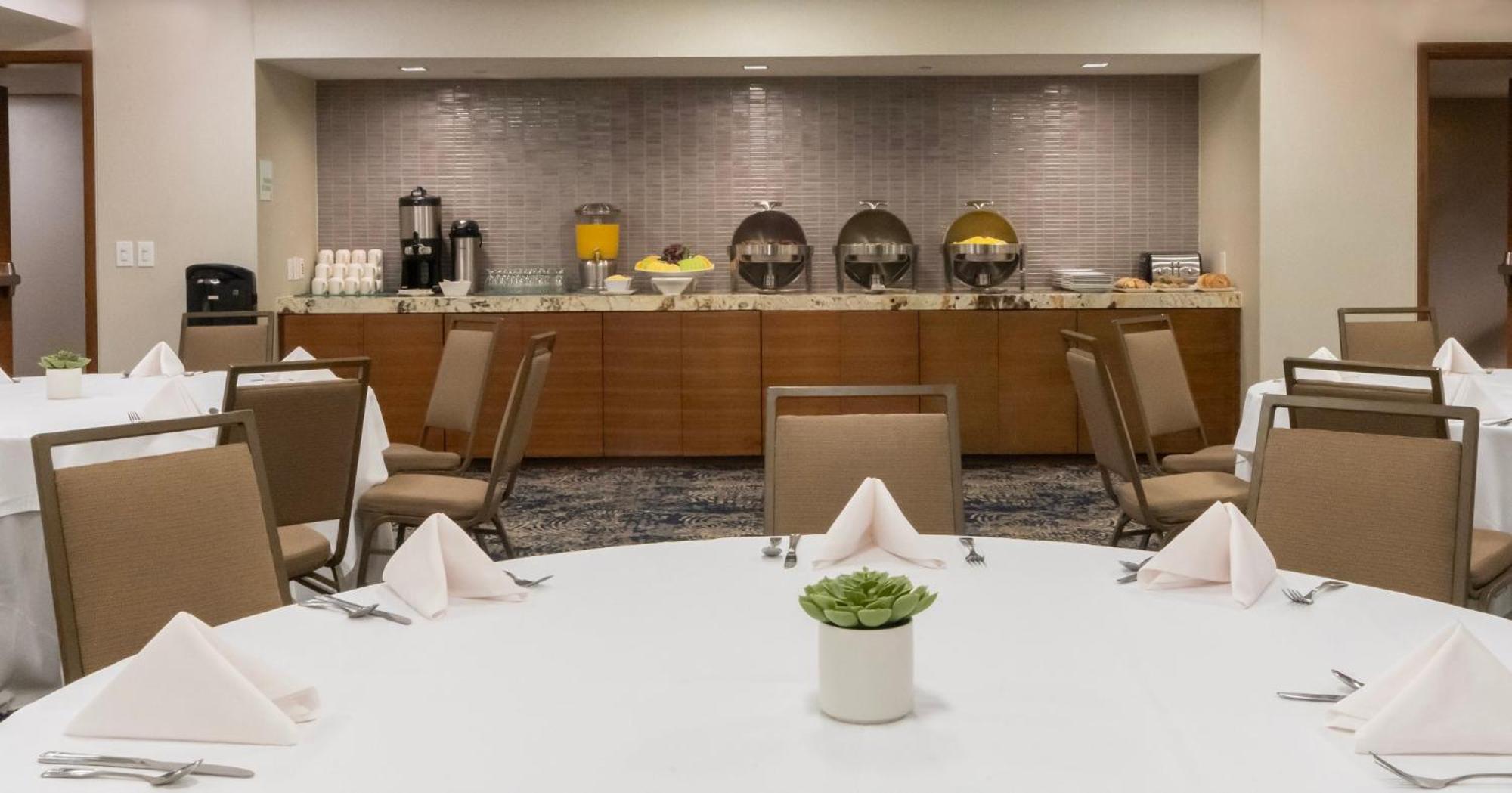 Holiday Inn New Orleans-Downtown Superdome, An Ihg Hotel Экстерьер фото